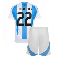 Billiga Argentina Lautaro Martinez #22 Barnkläder Hemma fotbollskläder till baby Copa America 2024 Kortärmad (+ Korta byxor)